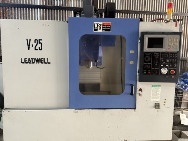VERTICAL MACHINING CENTER