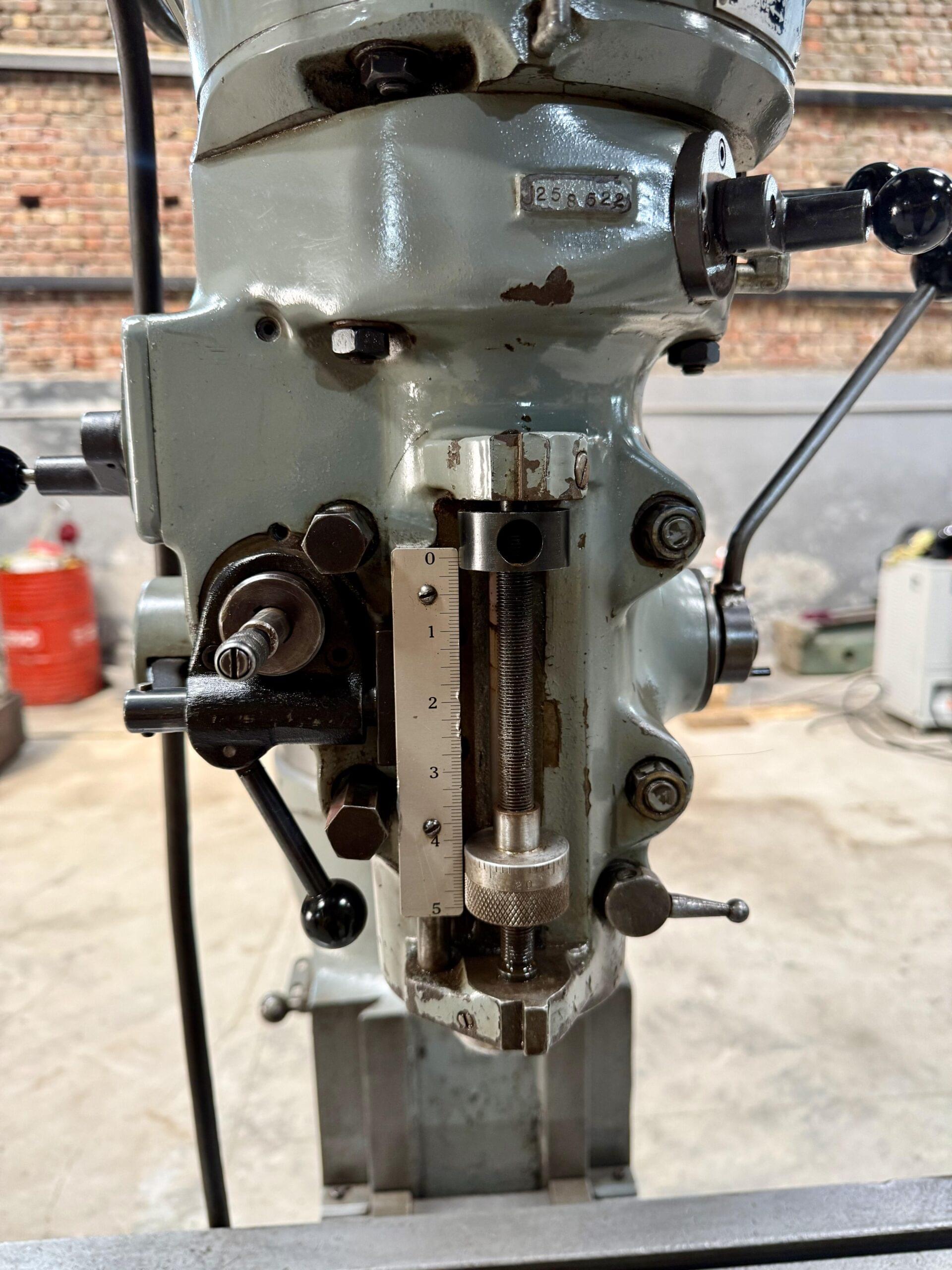 Bridgeport Milling Machine - Image 5