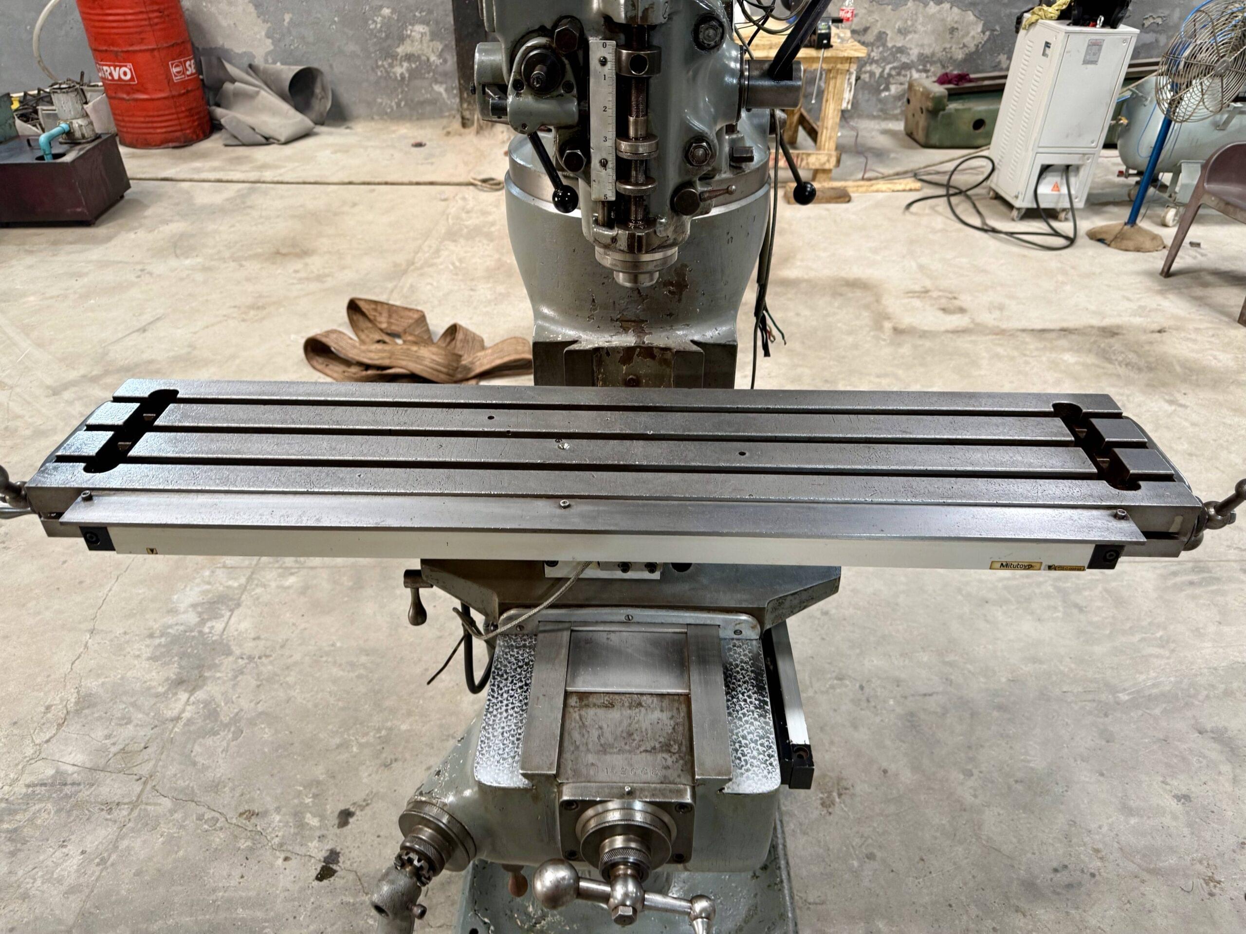 Bridgeport milling machine - Image 6