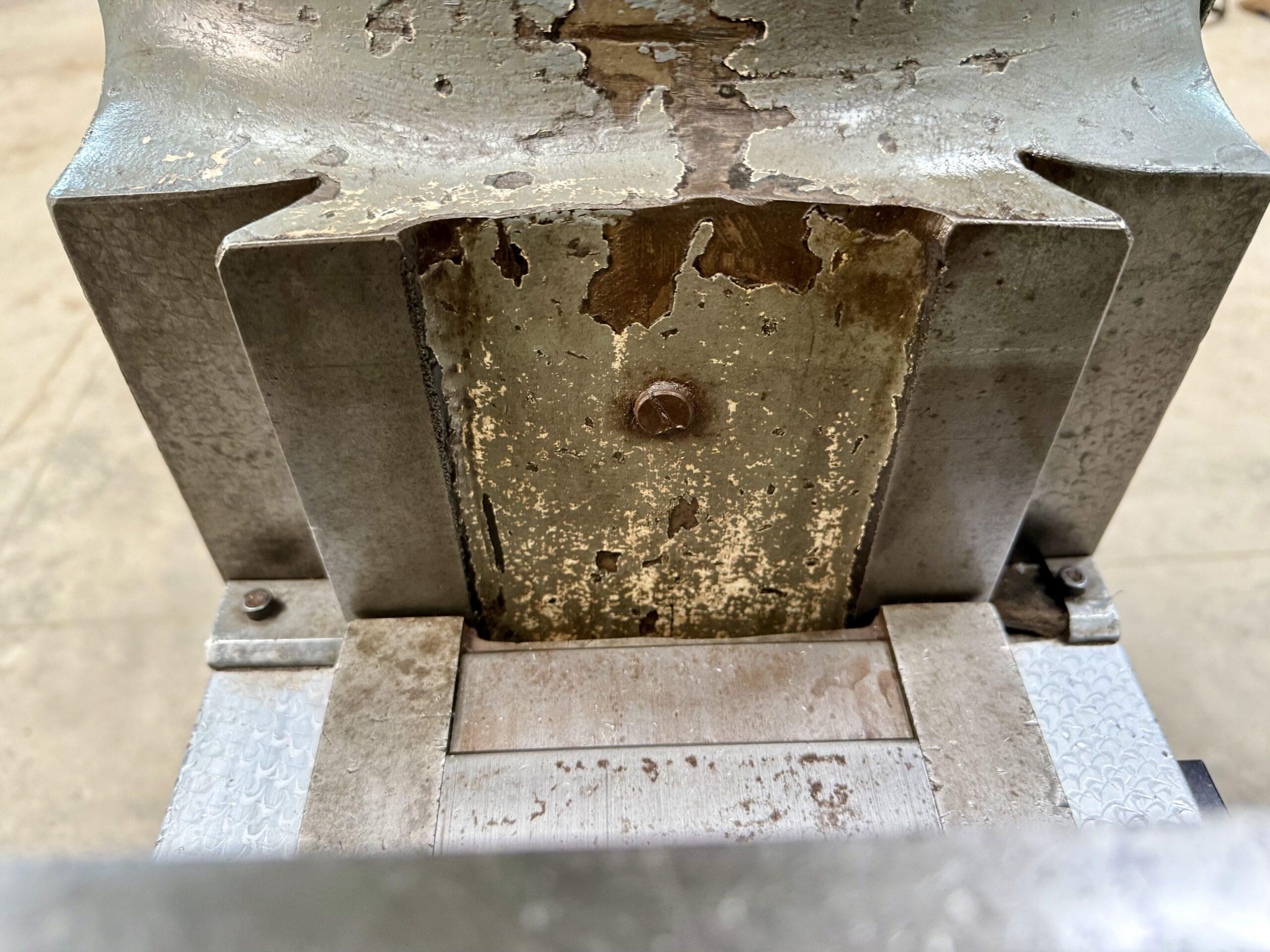 Bridgeport milling machine - Image 7