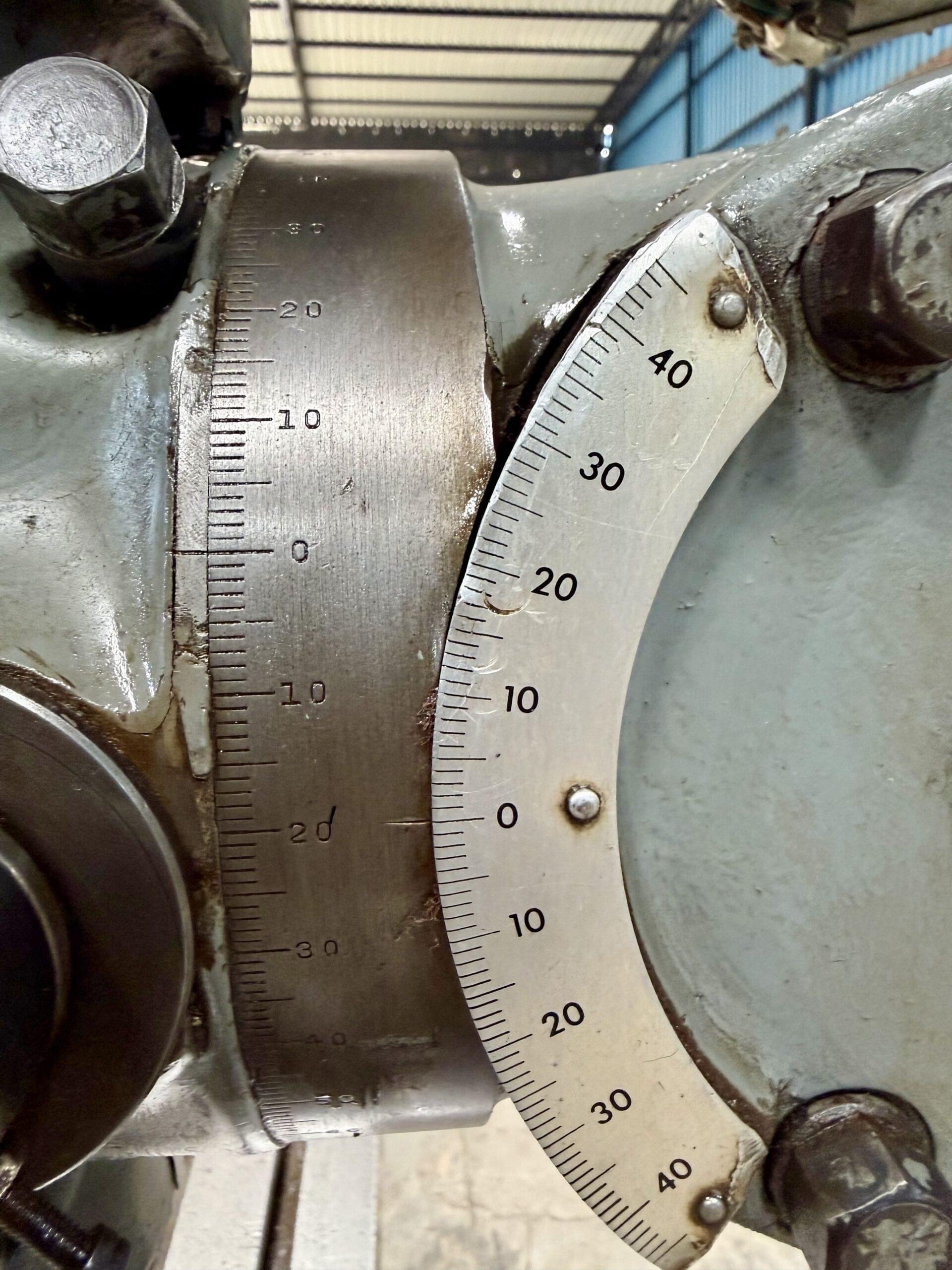 Bridgeport milling machine - Image 8