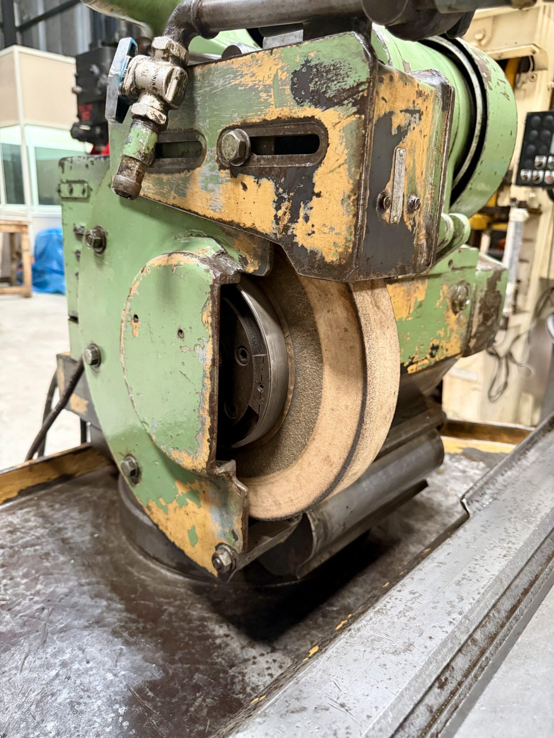 KSG ID/OD CYLINDRICAL GRINDER - Image 6