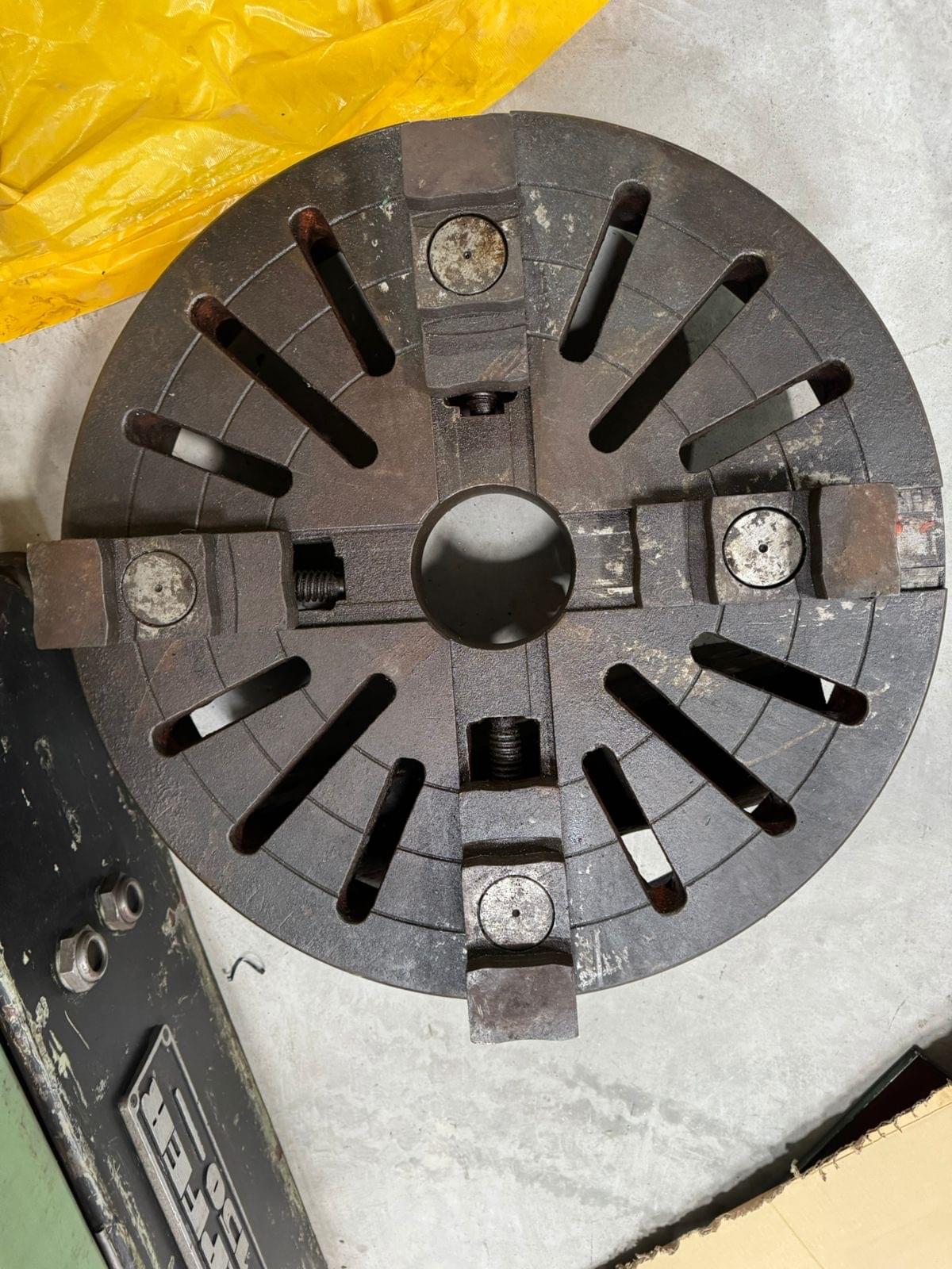 TOS SN63C LATHE - Image 9