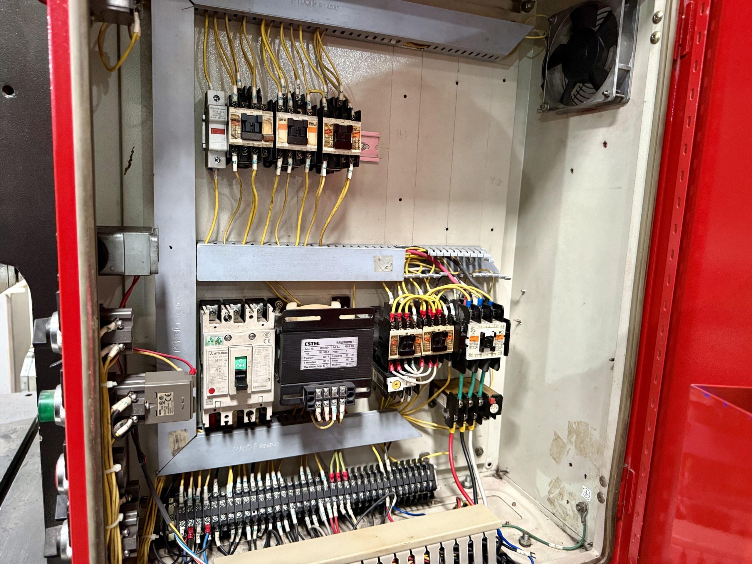 AMADA TORCPAC 80TON C-FRAME PRESS - Image 7