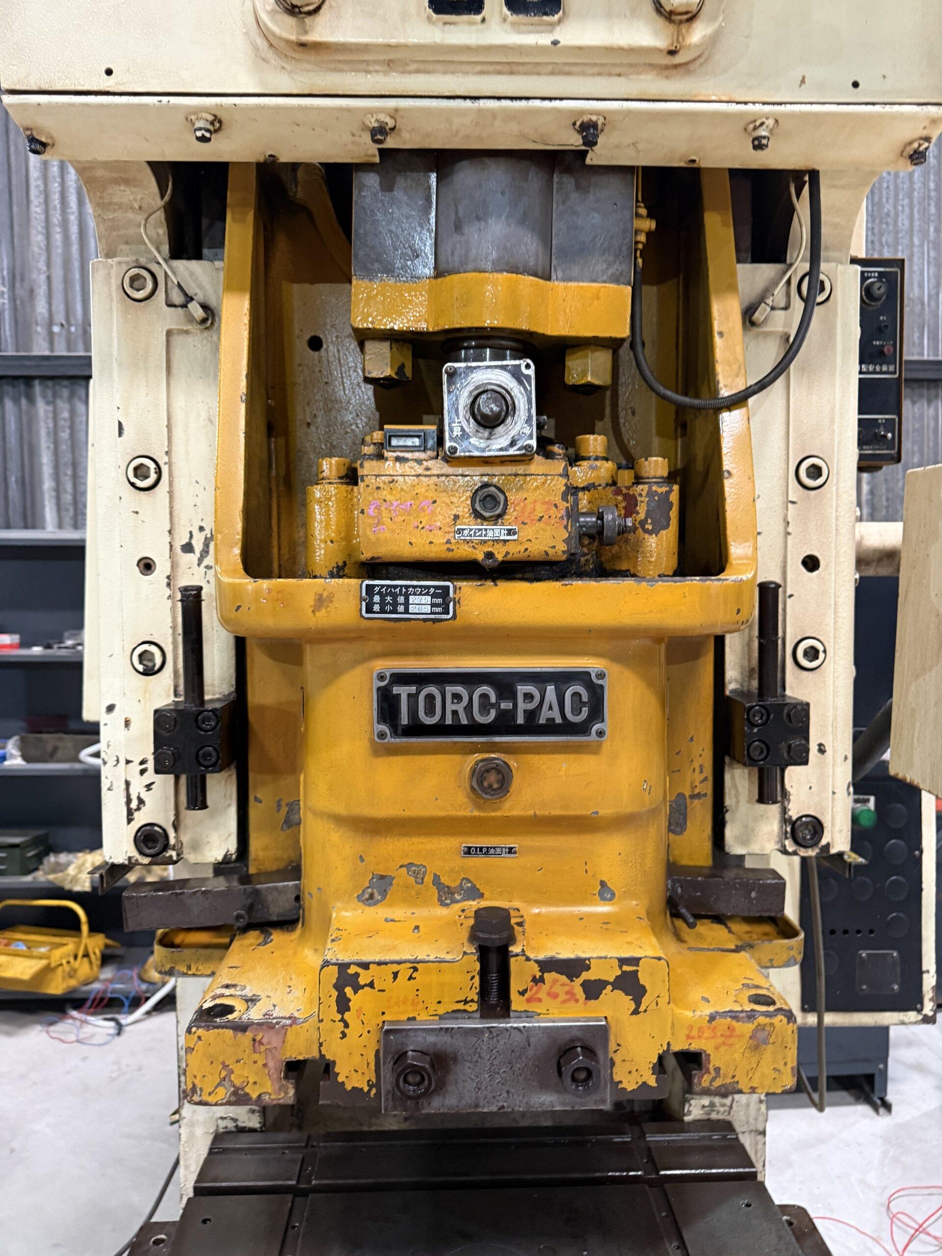 AMADA TORC-PAC 60TON POWERPRESS - Image 3