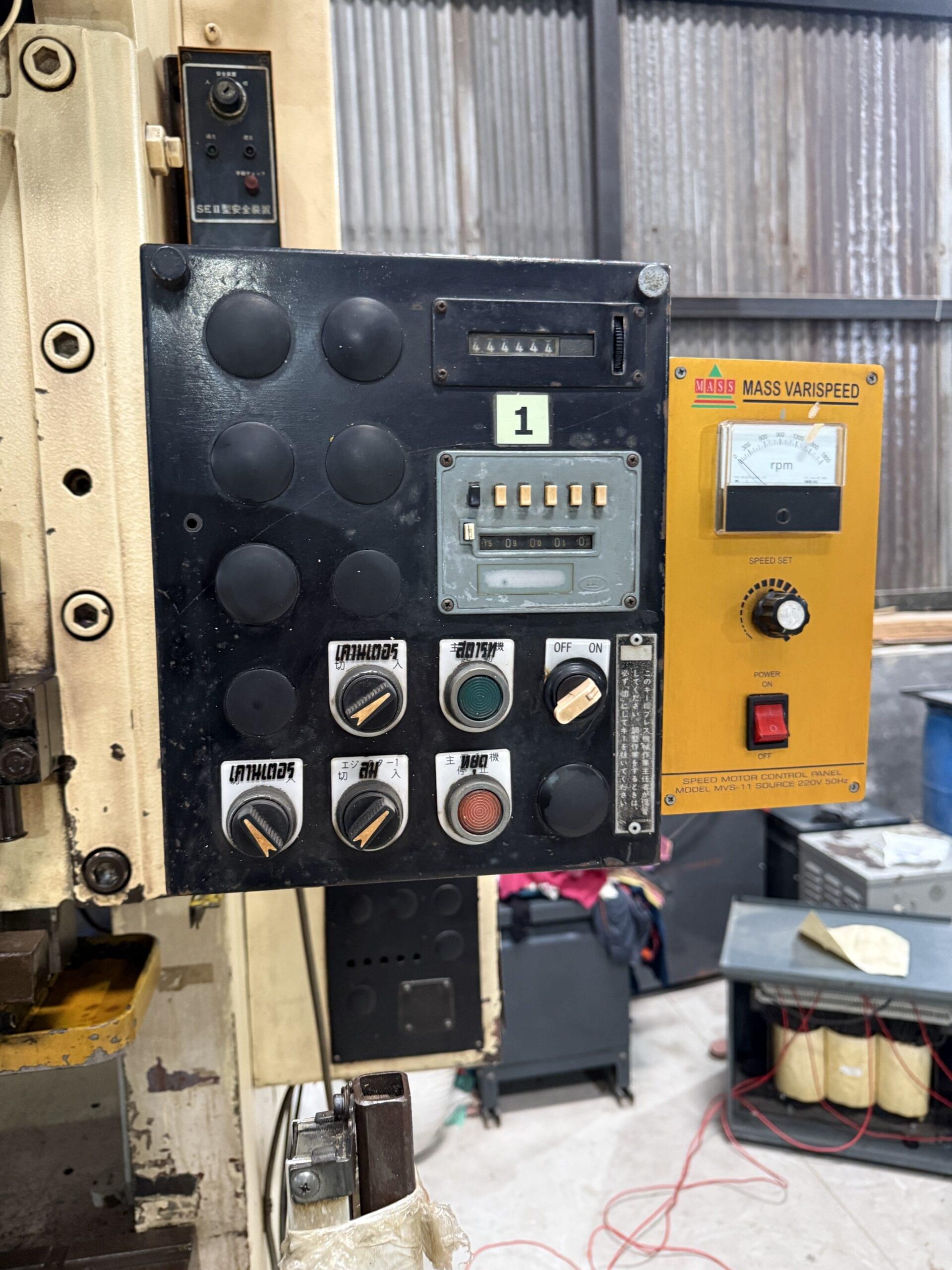 AMADA TORC-PAC 60TON POWERPRESS - Image 7