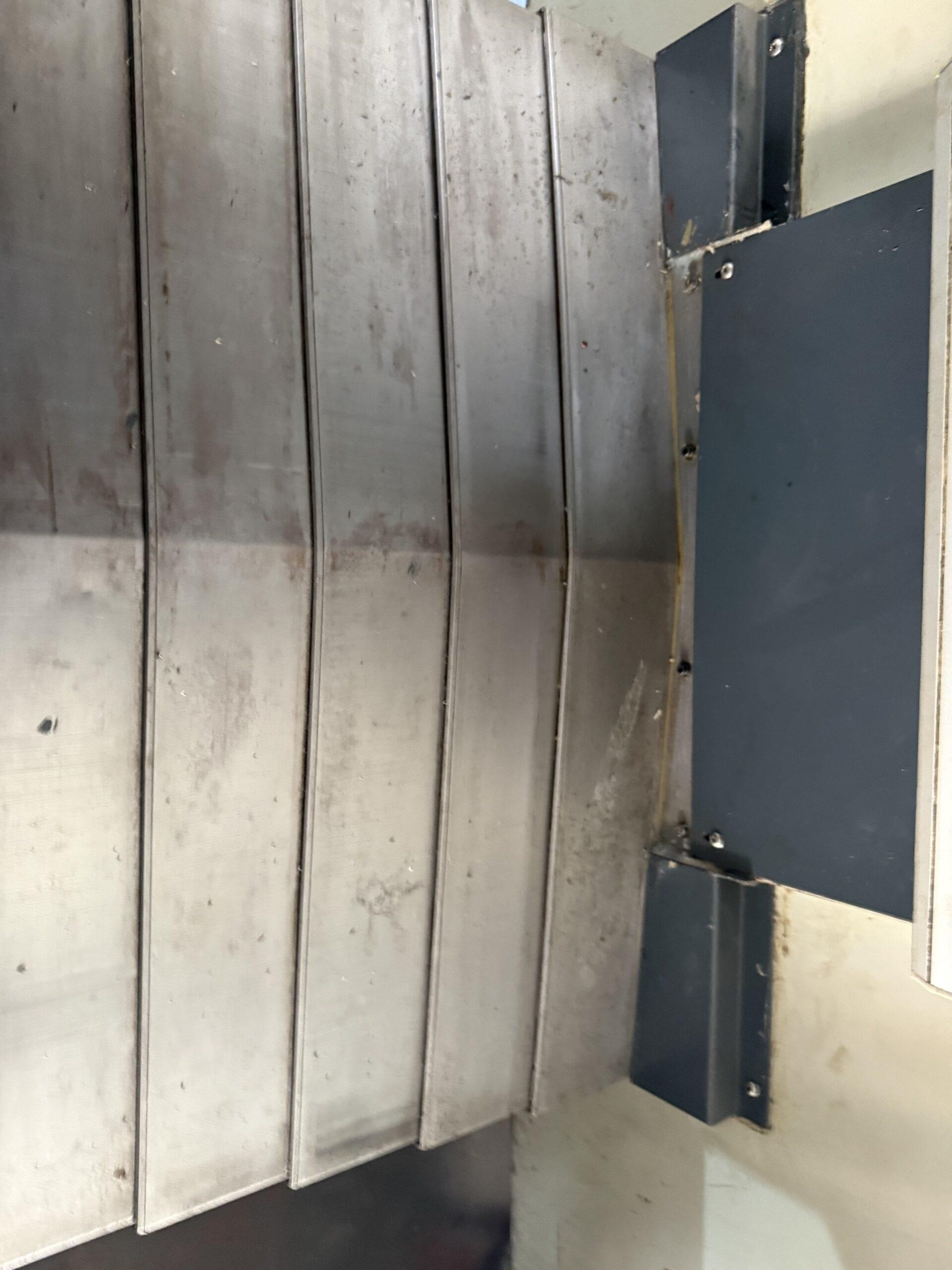 LEADWELL V-25 VERTICAL MACHINING CENTER - Image 6